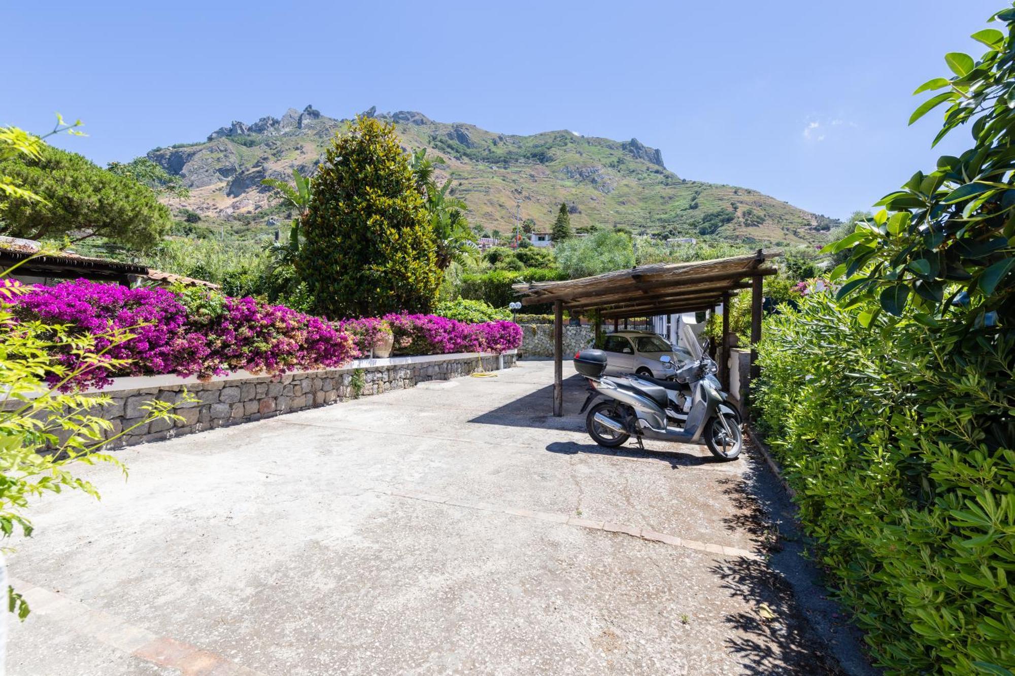 Villetta Con Giardino Esclusivo Di 1000 Mq, Piscina, Tennis, Calcio, Bocce Forio  Exterior photo